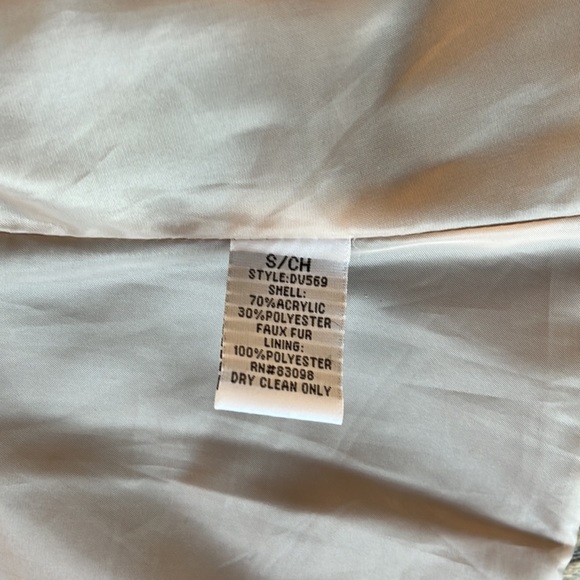 Faux fur vest - Picture 3 of 5